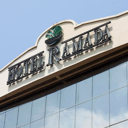 Hotel Ramada Guayaquil Exterior photo