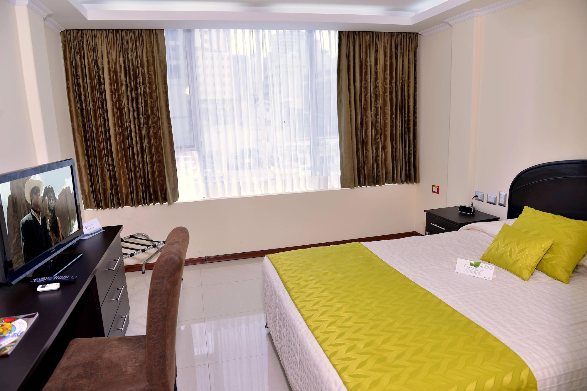Hotel Ramada Guayaquil Exterior photo