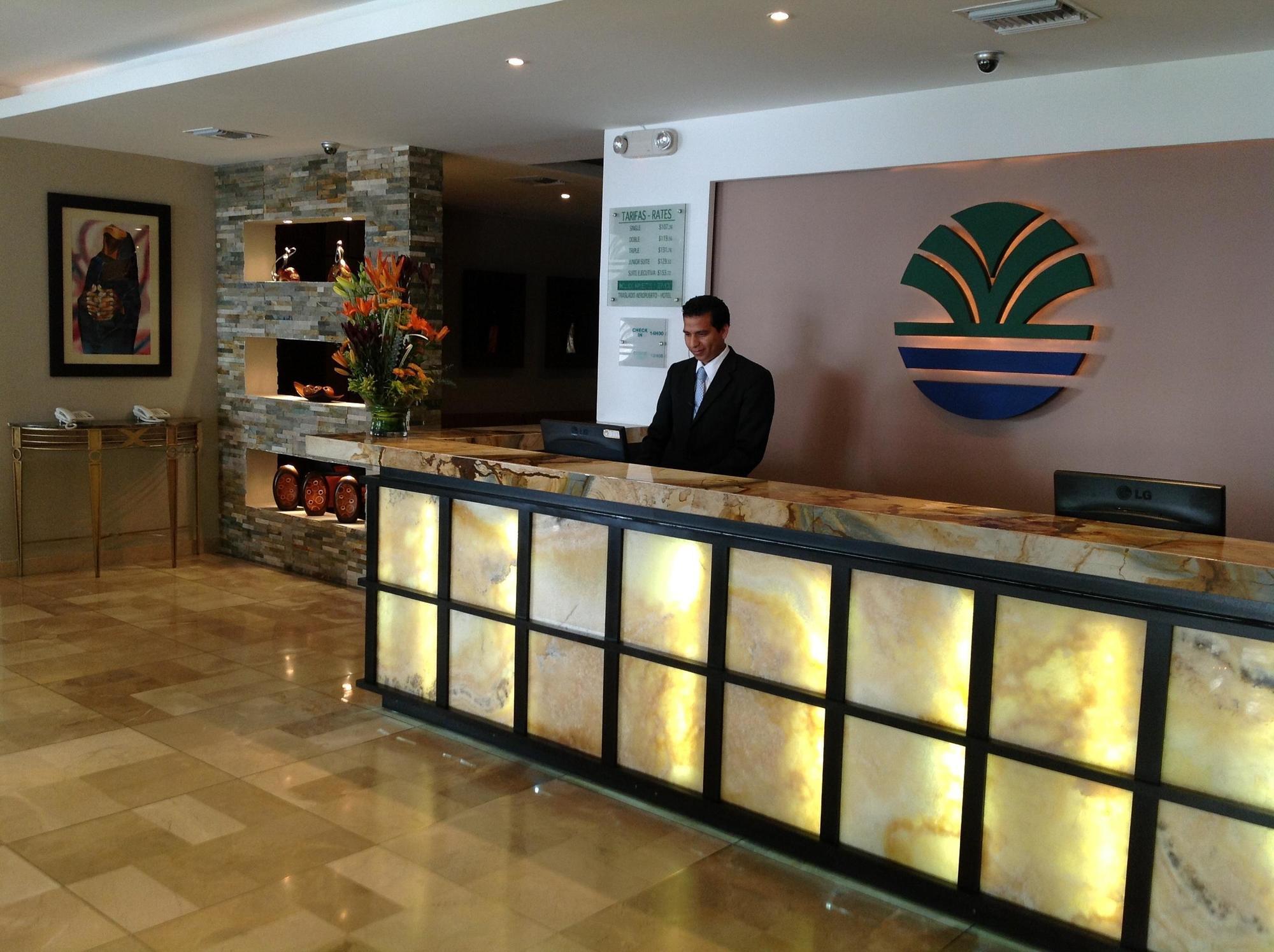 Hotel Ramada Guayaquil Exterior photo